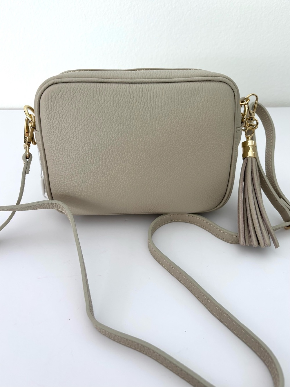 Elie Beaumont London Camera Style Crossbody Bag NWT Warm Gray Italian Leather